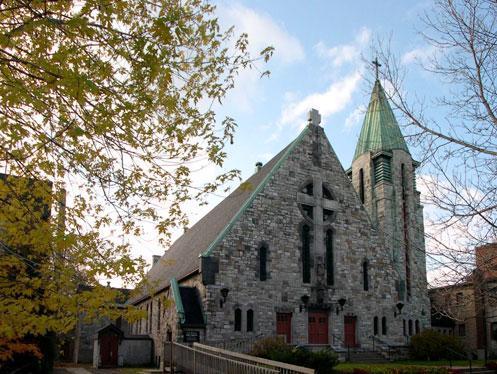 Église de Saint-Lambert dans le secteur patrimonial de Saint-Lambert, Rive-Sud de Montréal